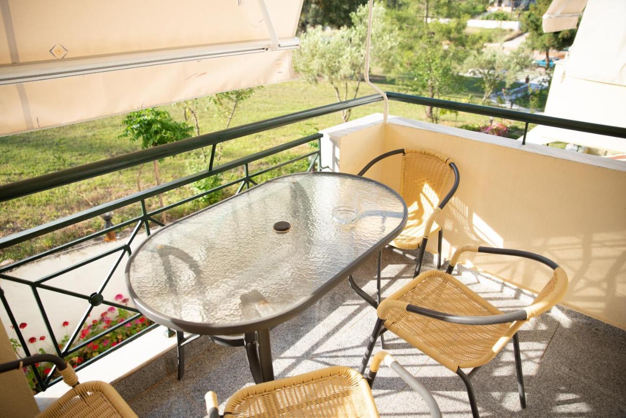 Nikos Apartments Ormos Panagias Exterior photo