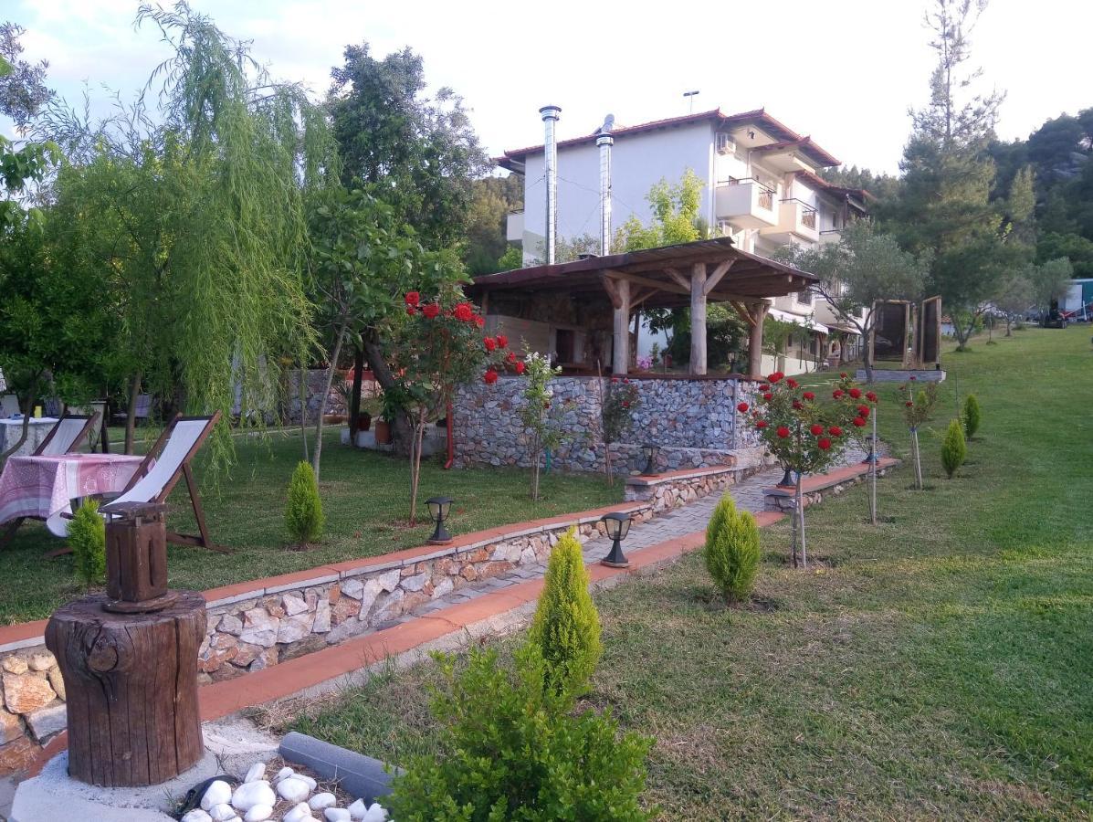 Nikos Apartments Ormos Panagias Exterior photo