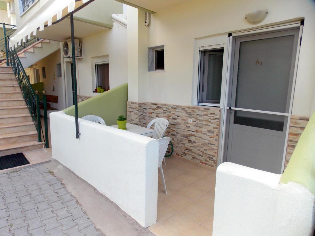 Nikos Apartments Ormos Panagias Exterior photo